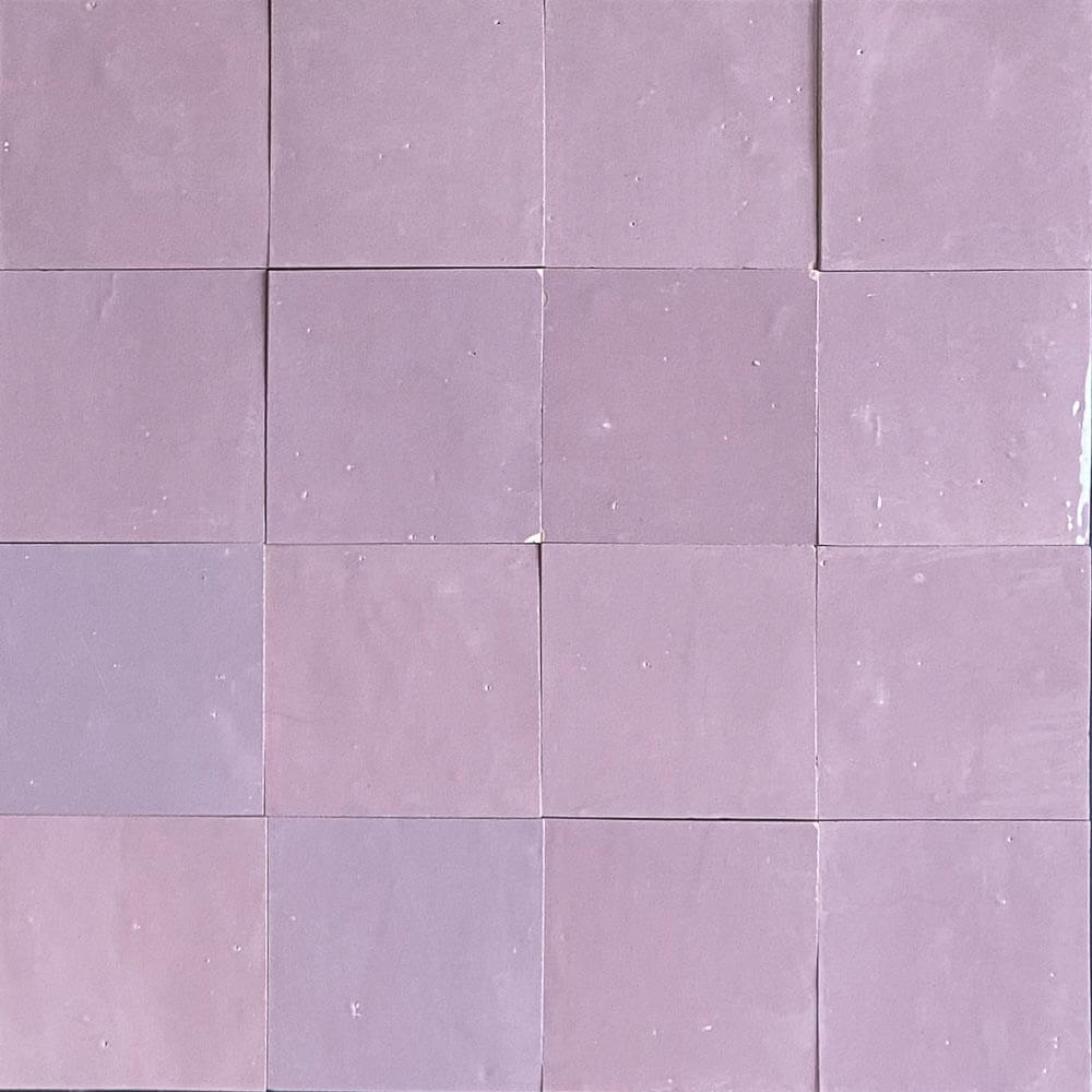 Productfoto van de Marokkaanse zelliges in oud roze